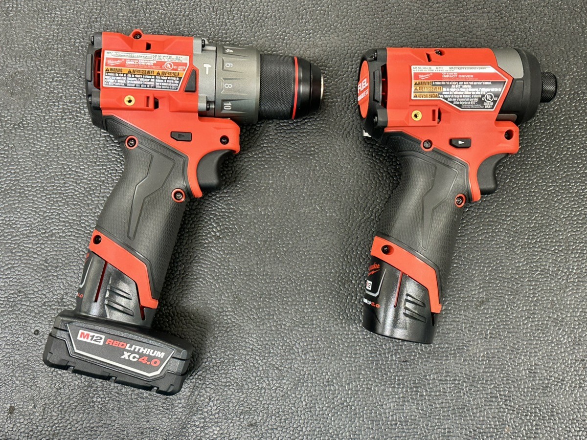 MIlwaukee M12 FUEL Li-Ion Cordless 1/4″ Impact Driver, 1/2″ Hammer D (PD1123343)