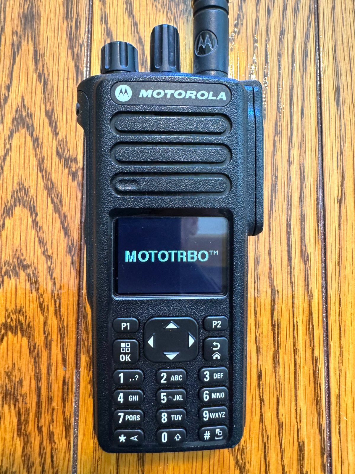 Motorola XPR7550e 403-512 MHz UHF AAH56RDN9WA1AN great condition