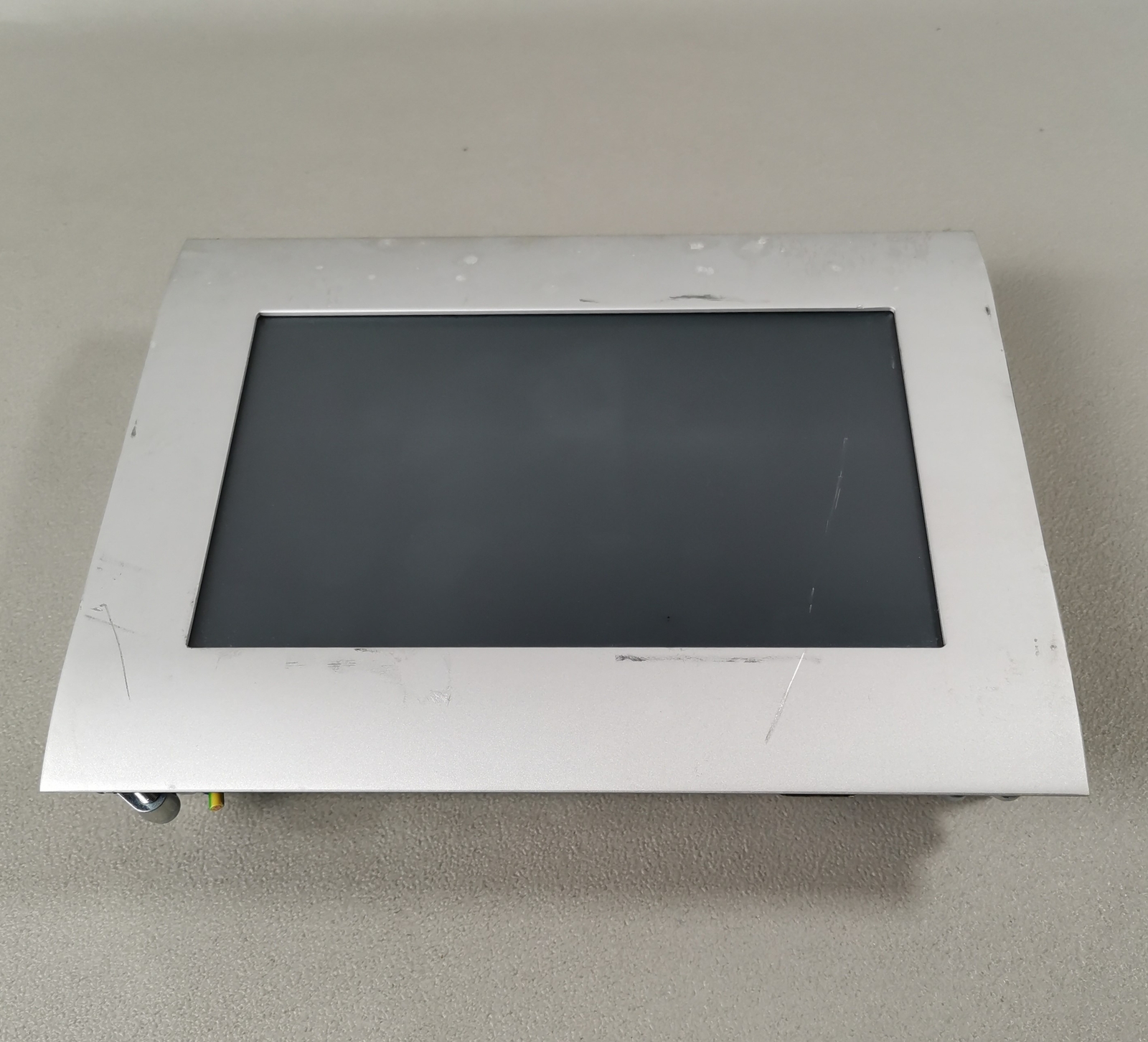 Beckhoff CP6606-1004-0020 Screen Scratched