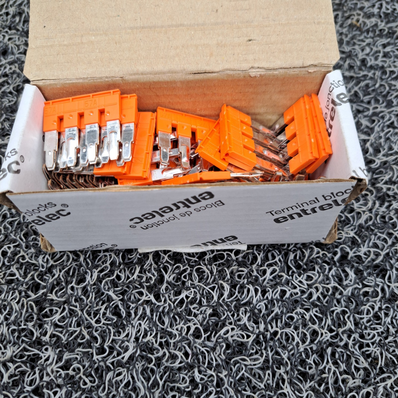 ABB entrelec 1SNK908304R0000 terminal blocks Lot of 44