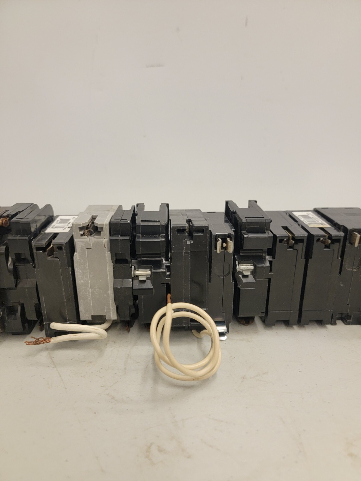 LOT OF 23 – Circuit Breakers Various. Square D, Eaton. Different Voltages