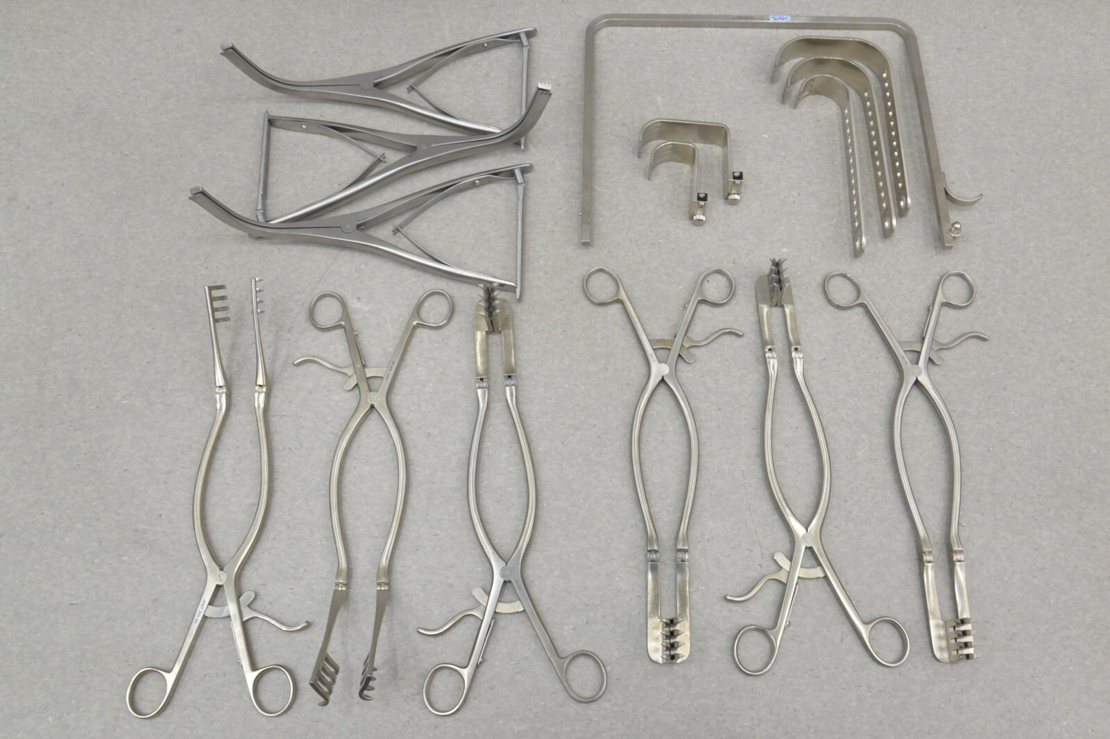 Lot of 15 Integra Jarit Surgical Stainless Steel Instruments