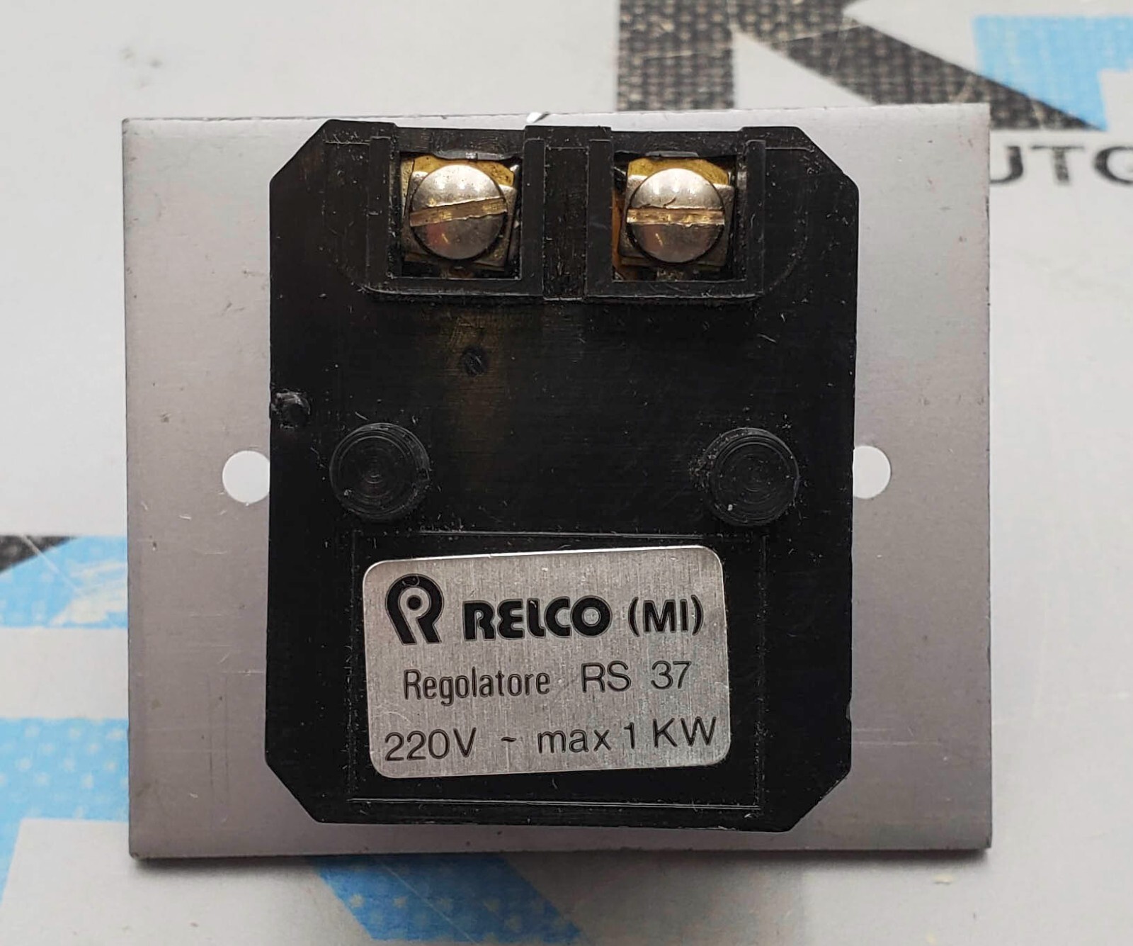 NEW Relco Lighting RN0708N RTS 37 Dimmer Switch 220-240V 600-1000W