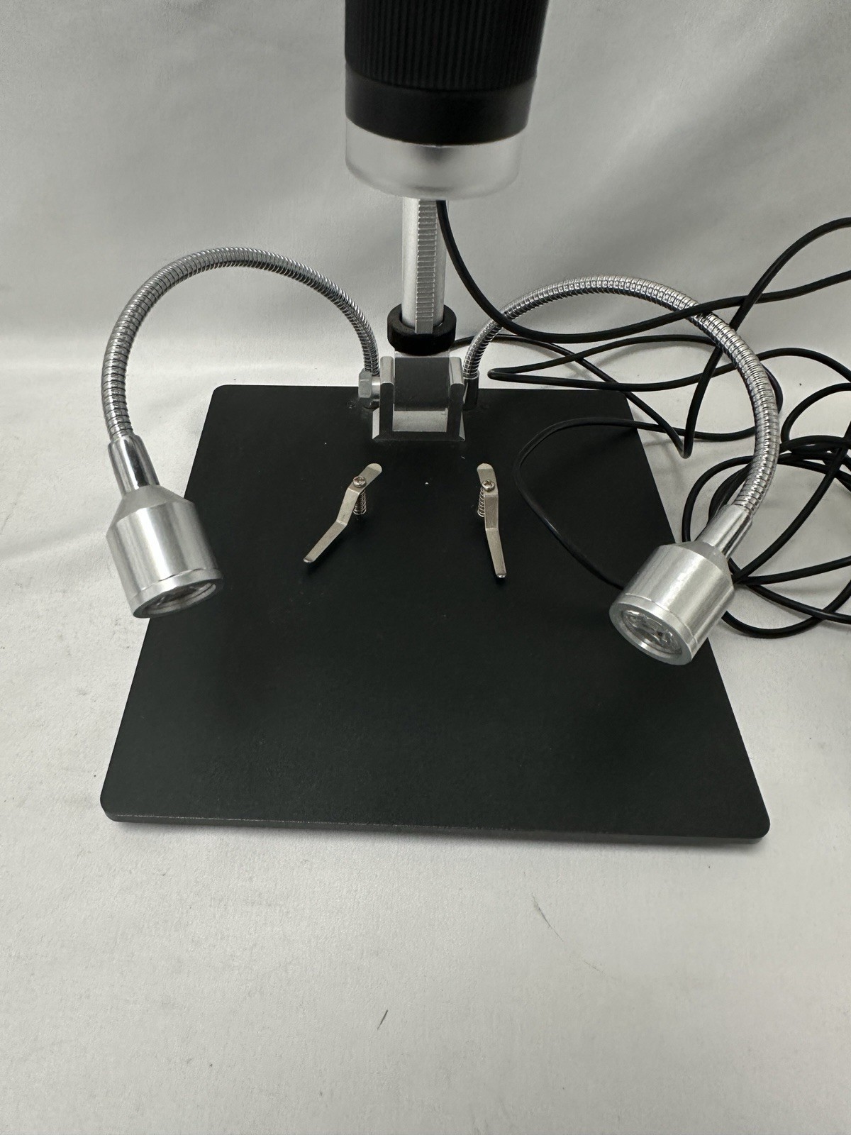 Andonstar 10.1 Inch LCD Digital Microscope – New No Box