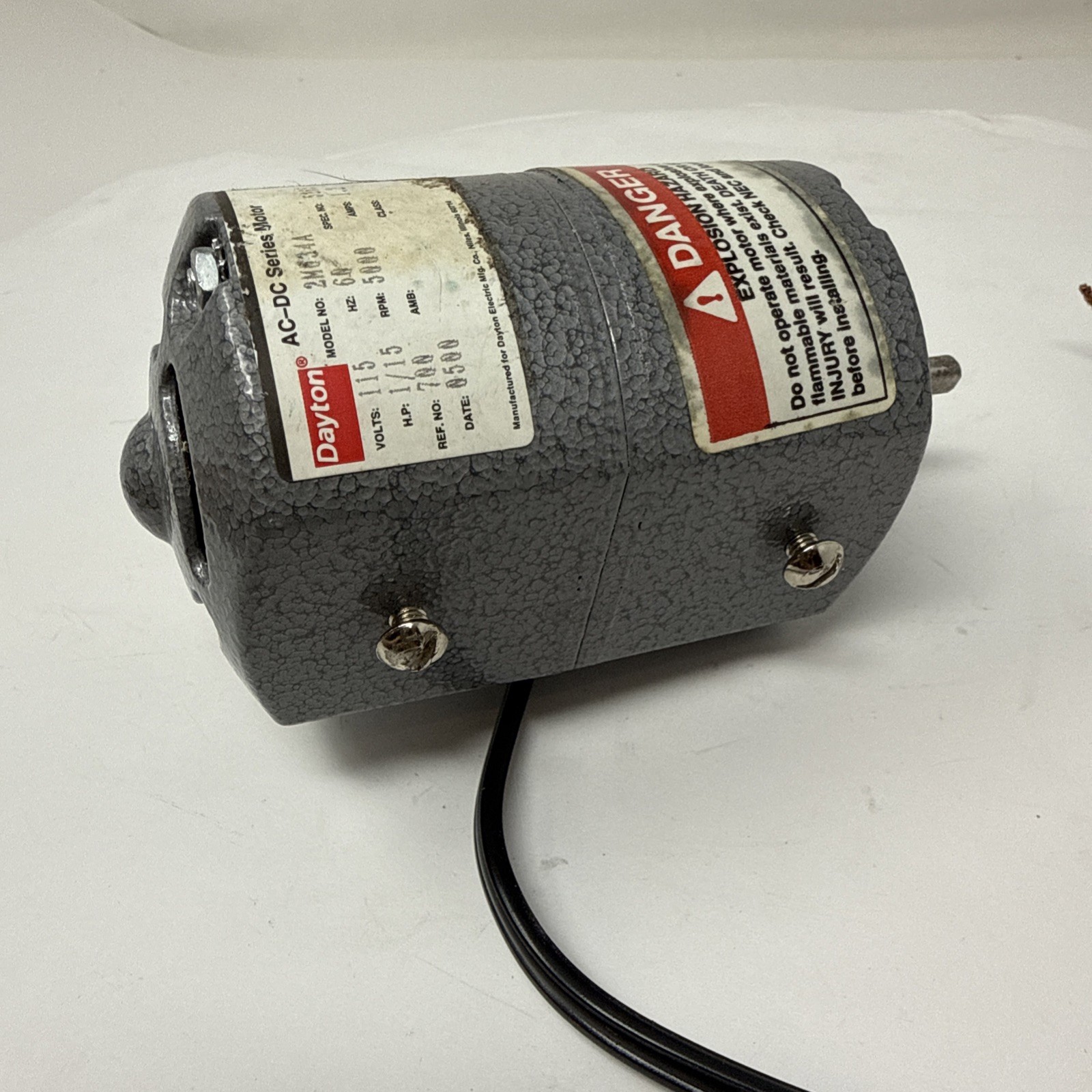 Dayton AC-DC Motor | 1/15 HP | 5000 Rpm | 115V | 60 HZ | Model 2M634A