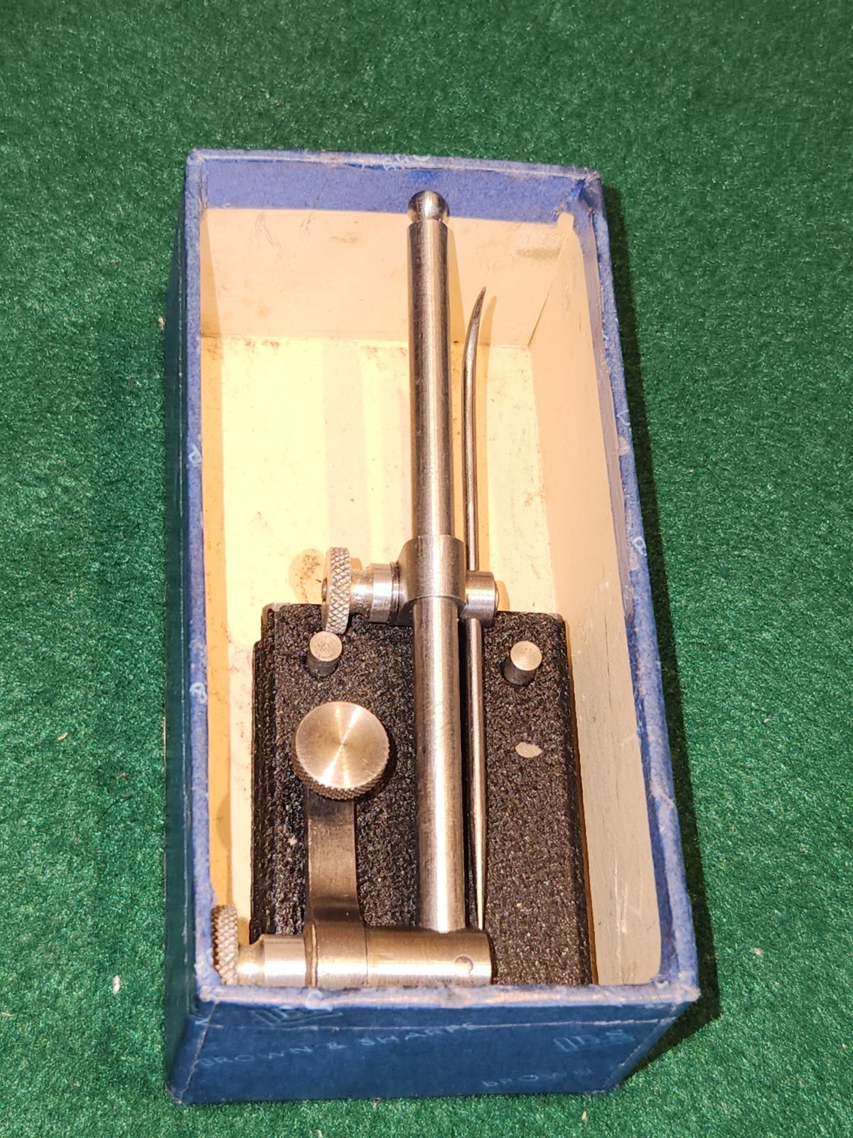 Antique BROWN & SHARPE No.620A Mini surface gage in box – Vfine!