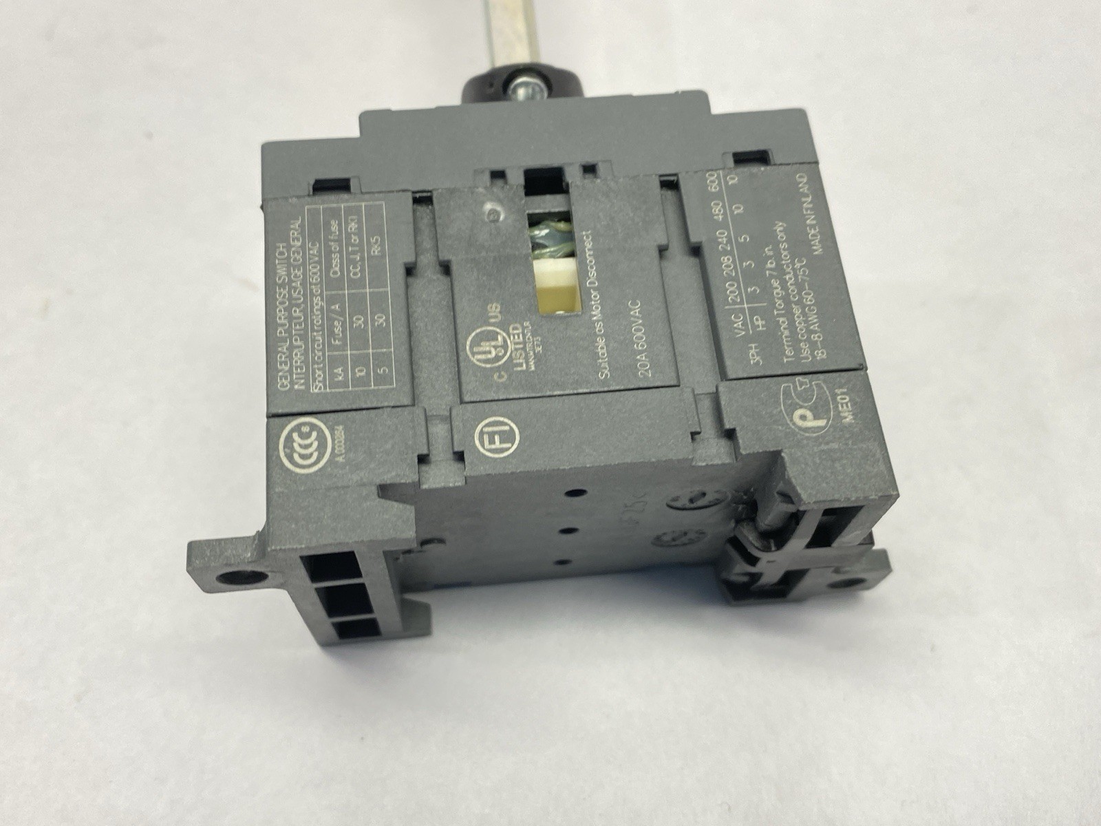 ABB OT16F3 Switch Disconnector 3-Pole 16A 600VAC w/ OHYS2RJ Selector Handle