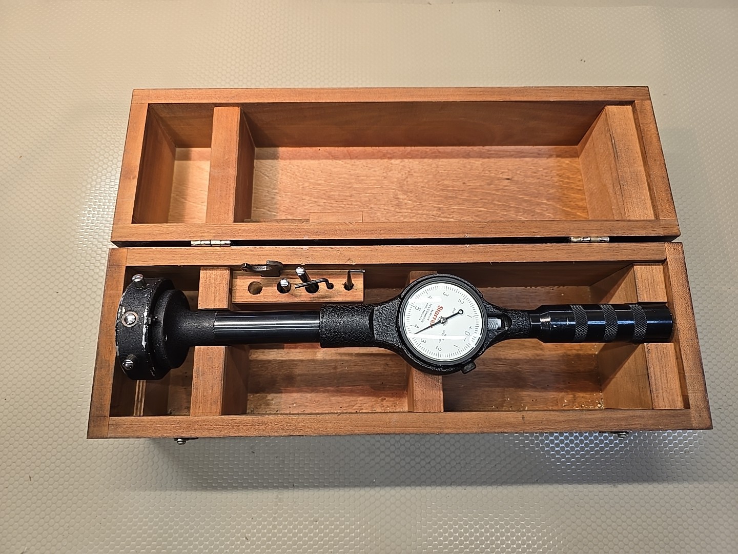 Starrett No. 84-111-5 Bore Gage 3.000″-5.125″ Range, .0001resolution