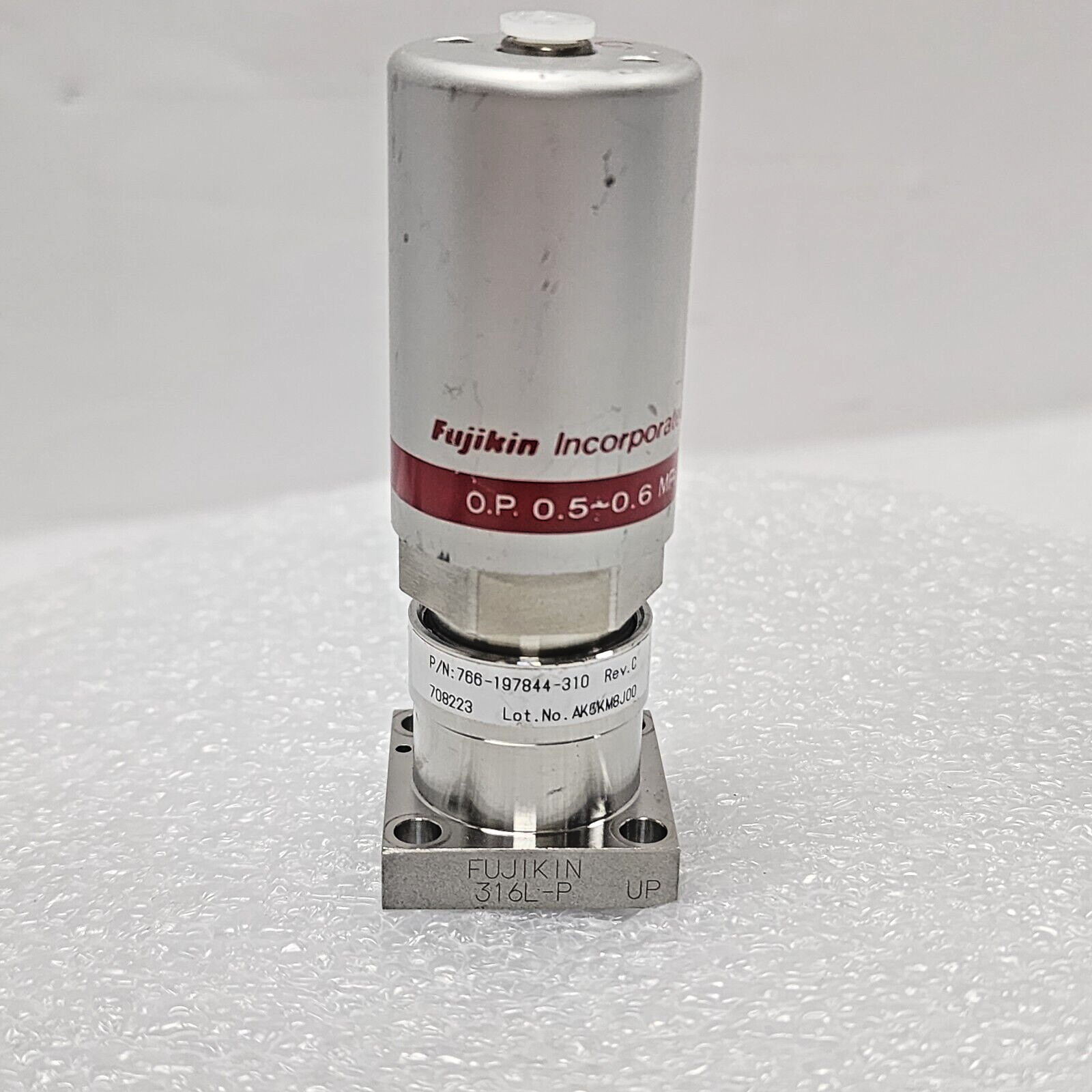 Fujikin 0P 0.5-0.6 MPa,C No 708223 Lam 766-197844-310 Rev C Type NC Valve,96970