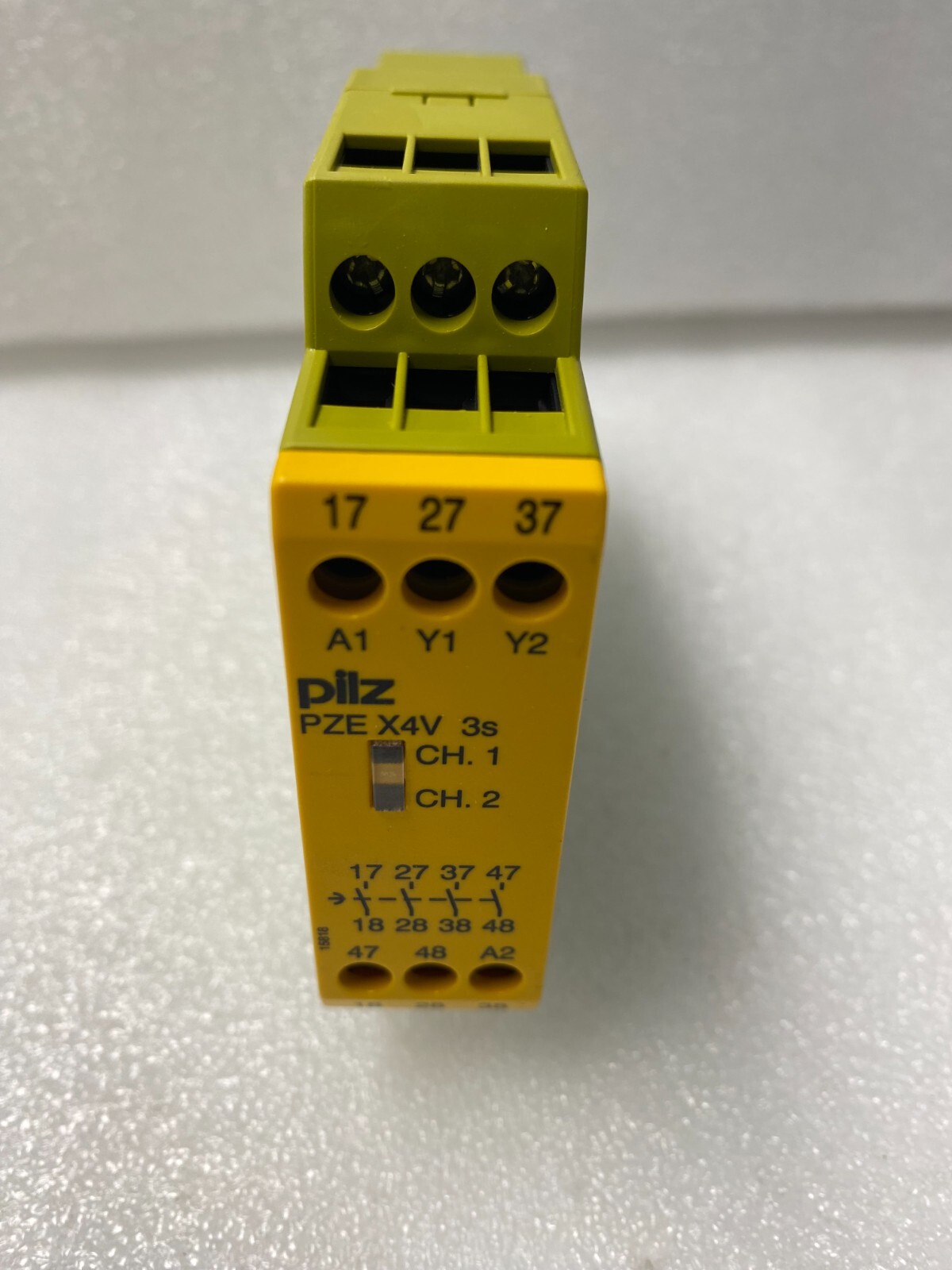 New Pilz PZE X4V 0.5/24VDC 4n/o fix, 774580, 775813, Safety Relay NIB