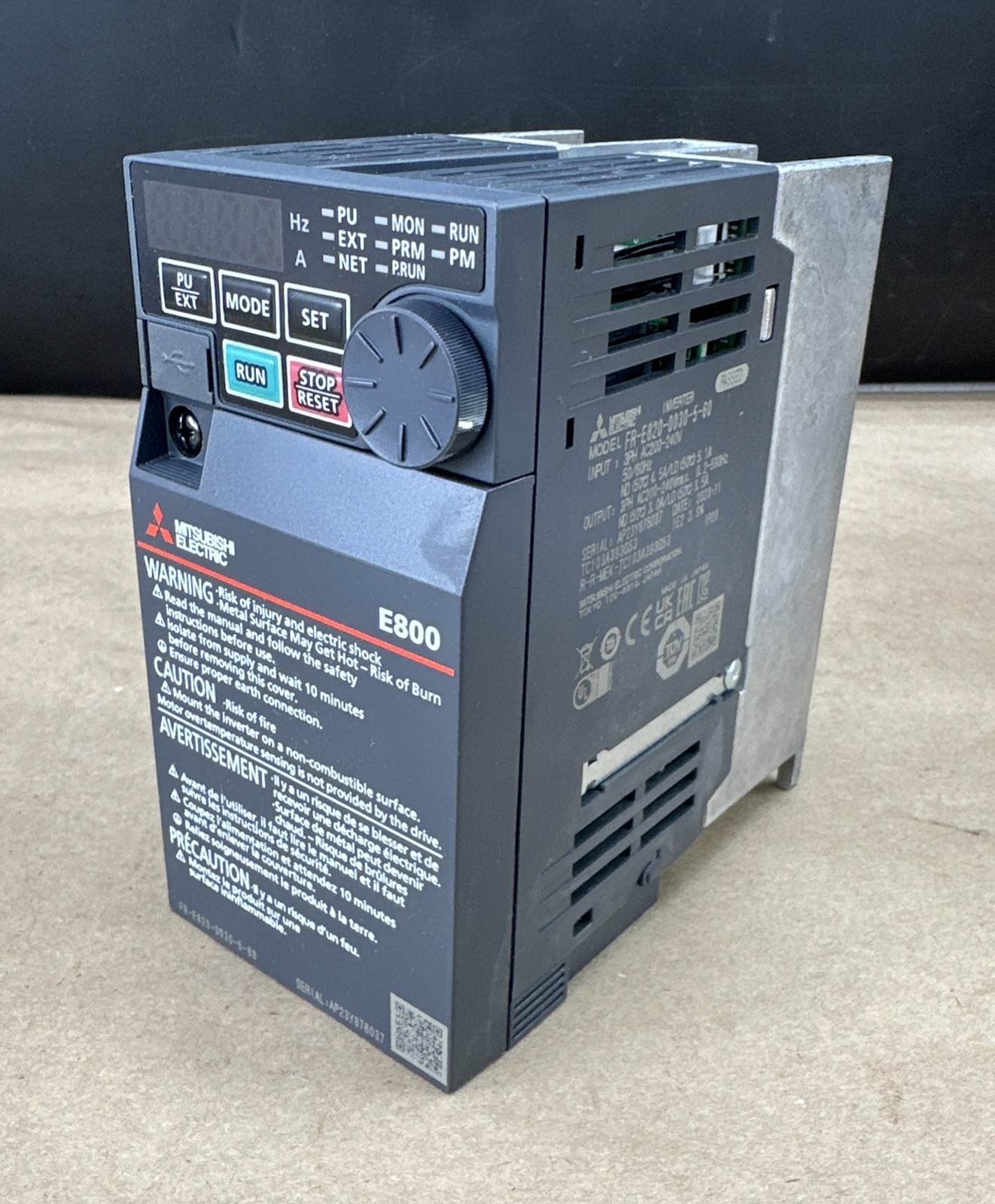 MITSUBISHI FR-E820-0030-5-60 3~Ph Inverter VSD/VFD 0.4kW/0.5HP – NEW SURPLUS