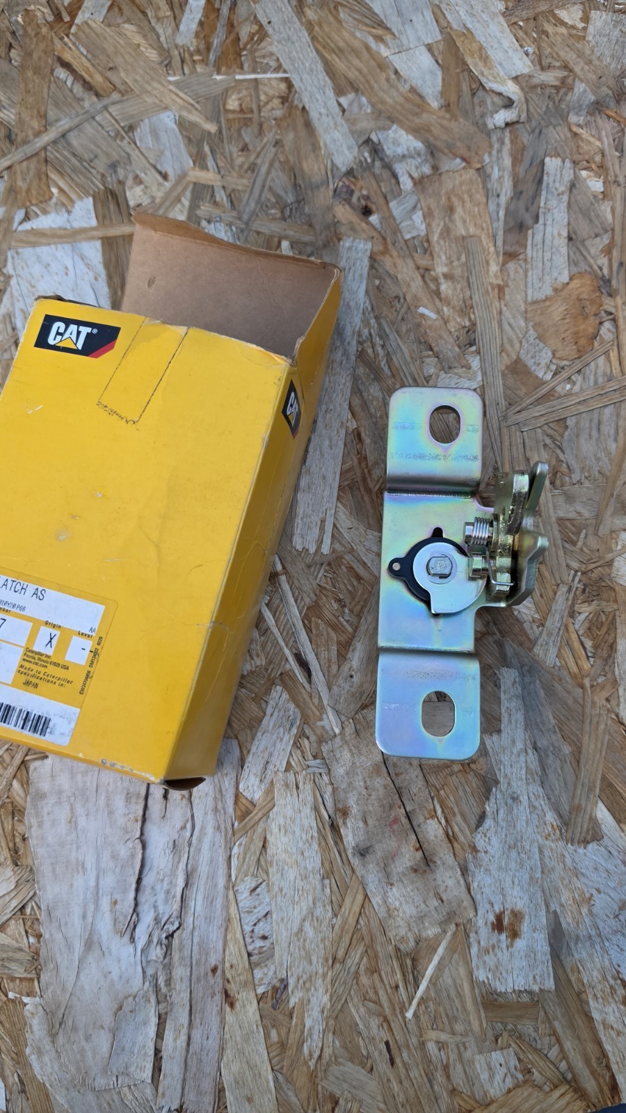 CAT OEM PART# 369-3697 Key Latch used in Hood Caterpillar Excavator
