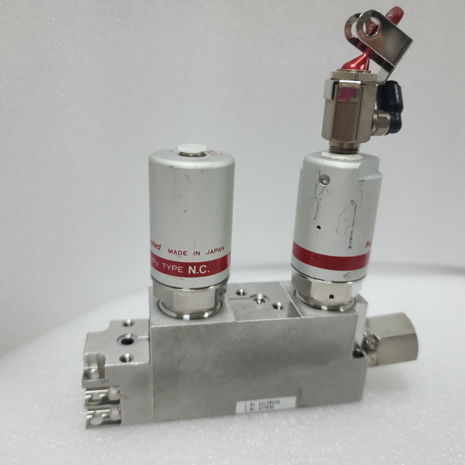 Fujikin 0.5-0.6MPa,Type N.C., C No. 477945 Valve Assembly,Used,Jp +97138