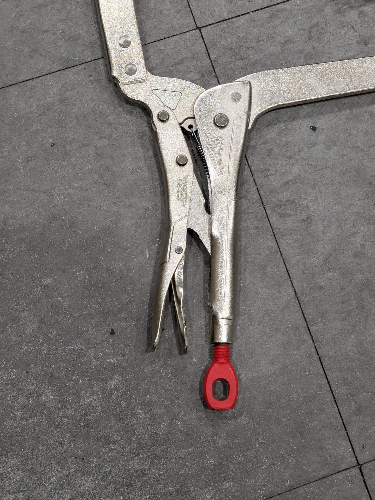Milwaukee Tool 18″ Deep Reach Locking C-Clamp 48-22-3529