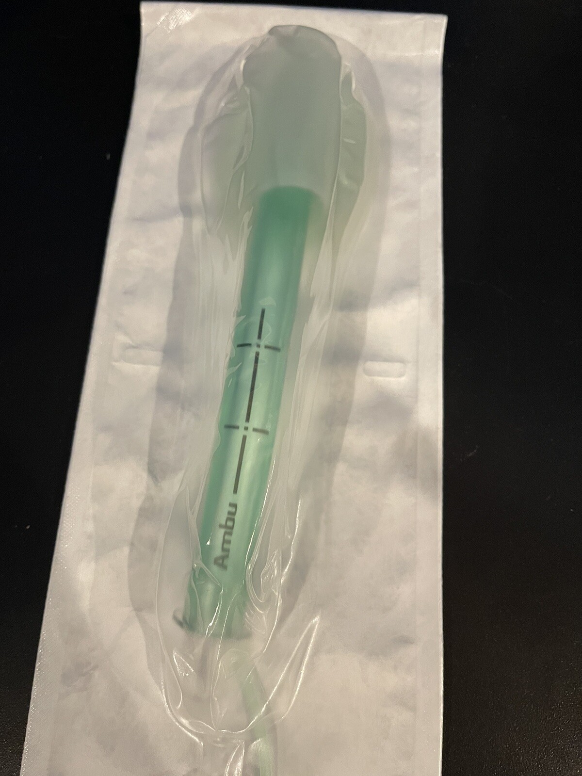 Ambu AuraStraight Single Use Laryngeal Mask Adult Size 4, EXP 2026/07