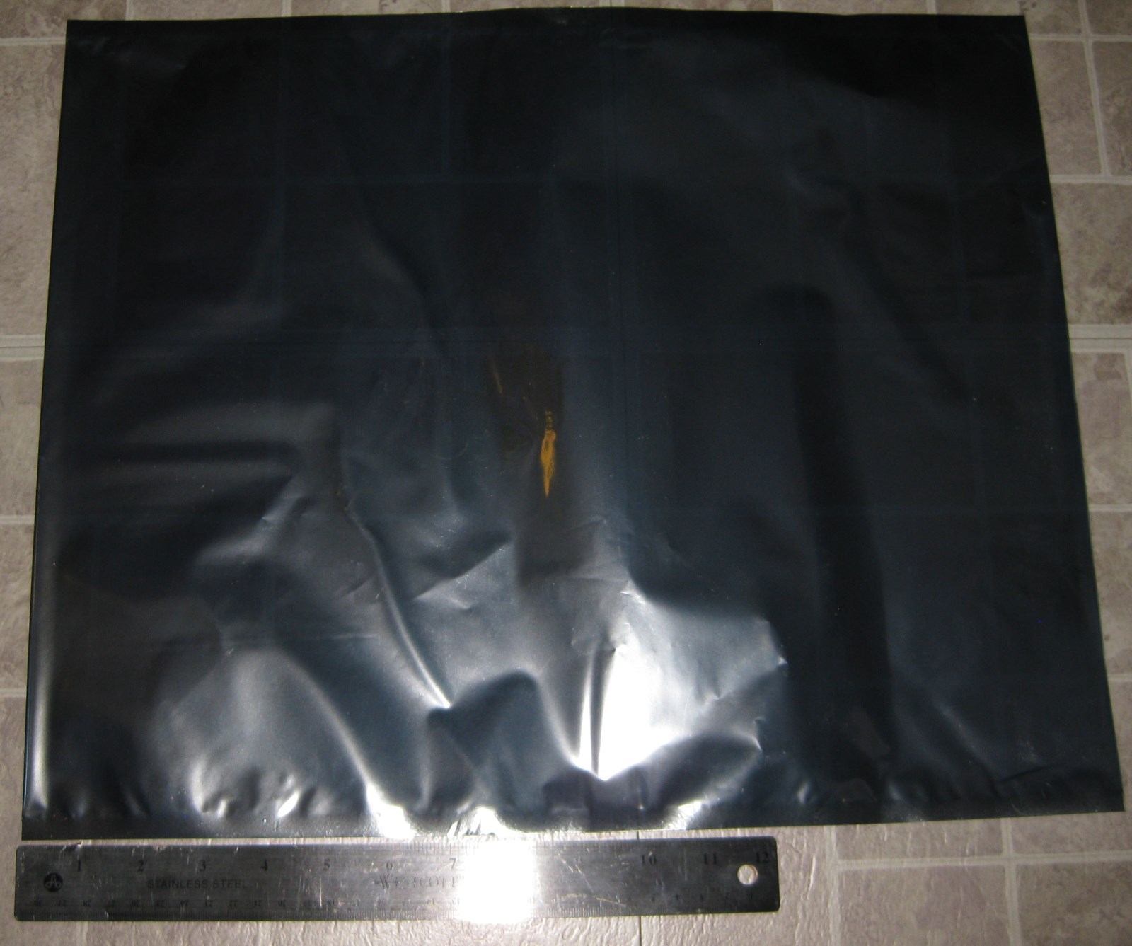 5 X Static Shielding Bags – (PKG. of 5) – 14″ x 18″ – 36 cm x 46 cm – Desco