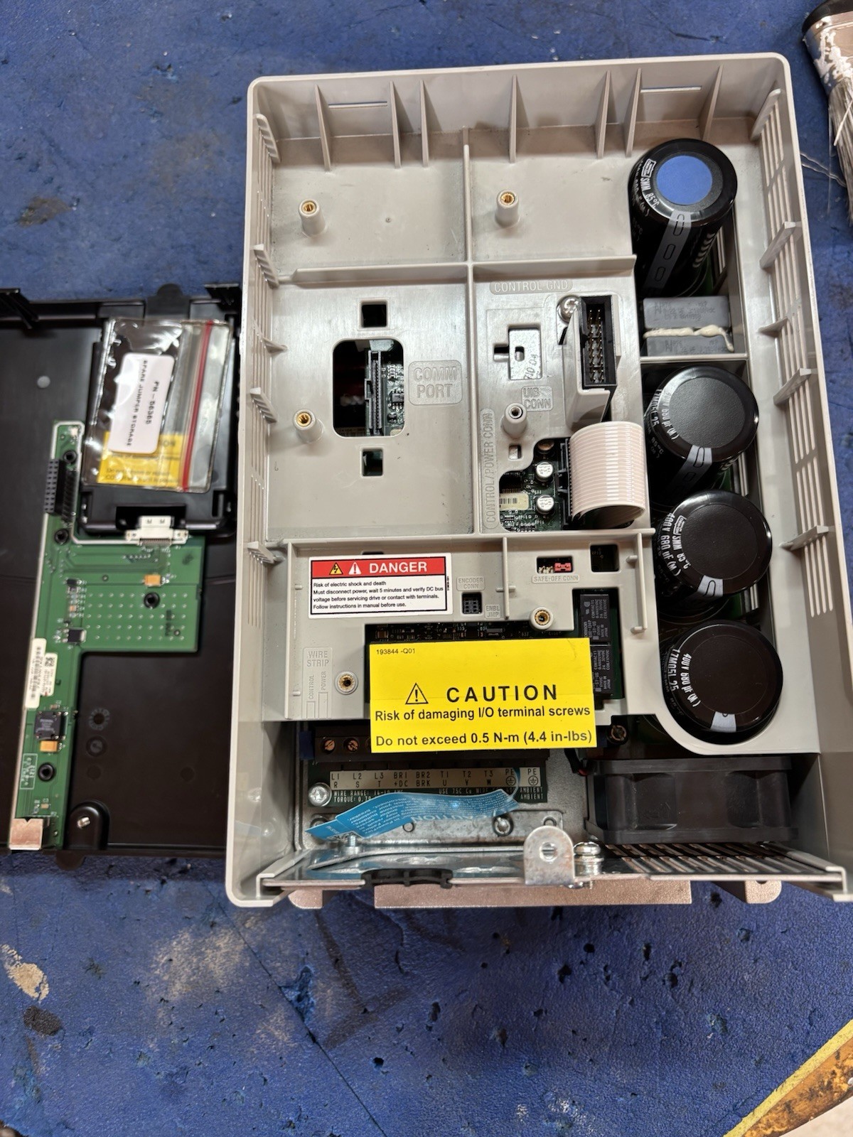 NEW 10HP 20AD014A0AYNANC0 ALLEN BRADLEY Powerflex 70 AC DRIVE MFG 2012 Tested