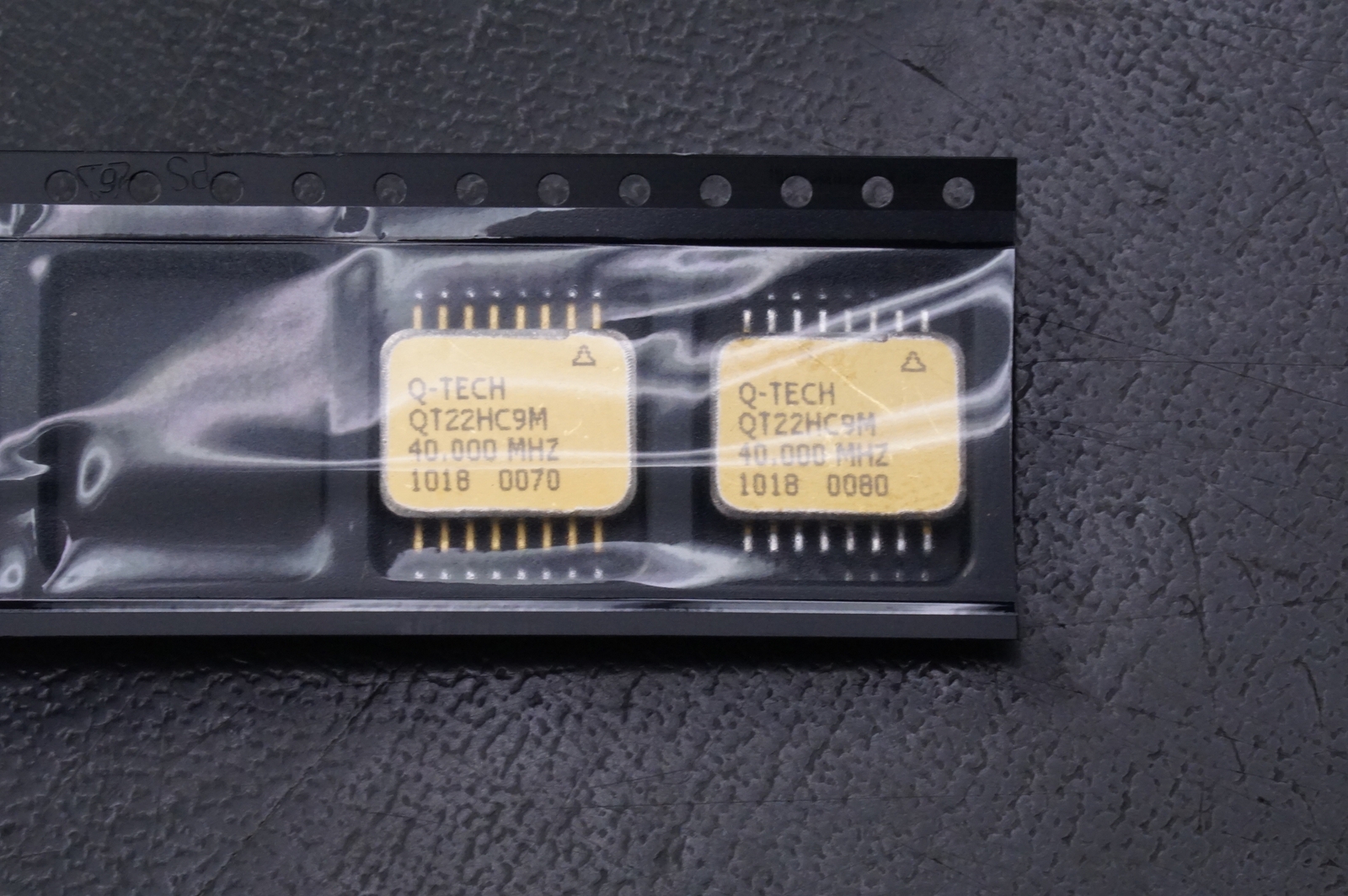 QT22HC9M-40.000MHz Q-Tech Crystal Oscillator 40 MHz 50ppm 5V Thru Hole *Tinned*
