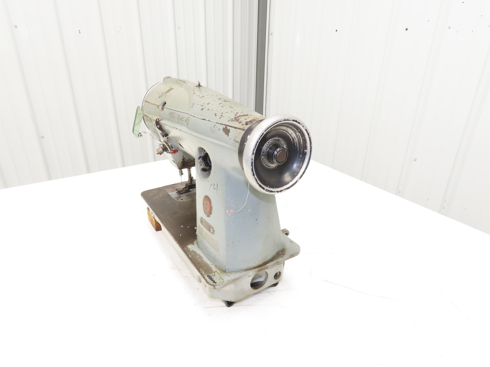Singer 457G1 Industrial Sewing Machine Head Single Needle Lockstitch Zig Zag