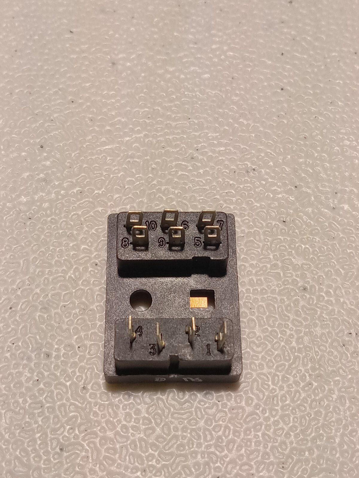 RELAY SOCKET PLUG-IN FOR R10S-E1Y2-J10.0K POTTER & BRUMFIELD
