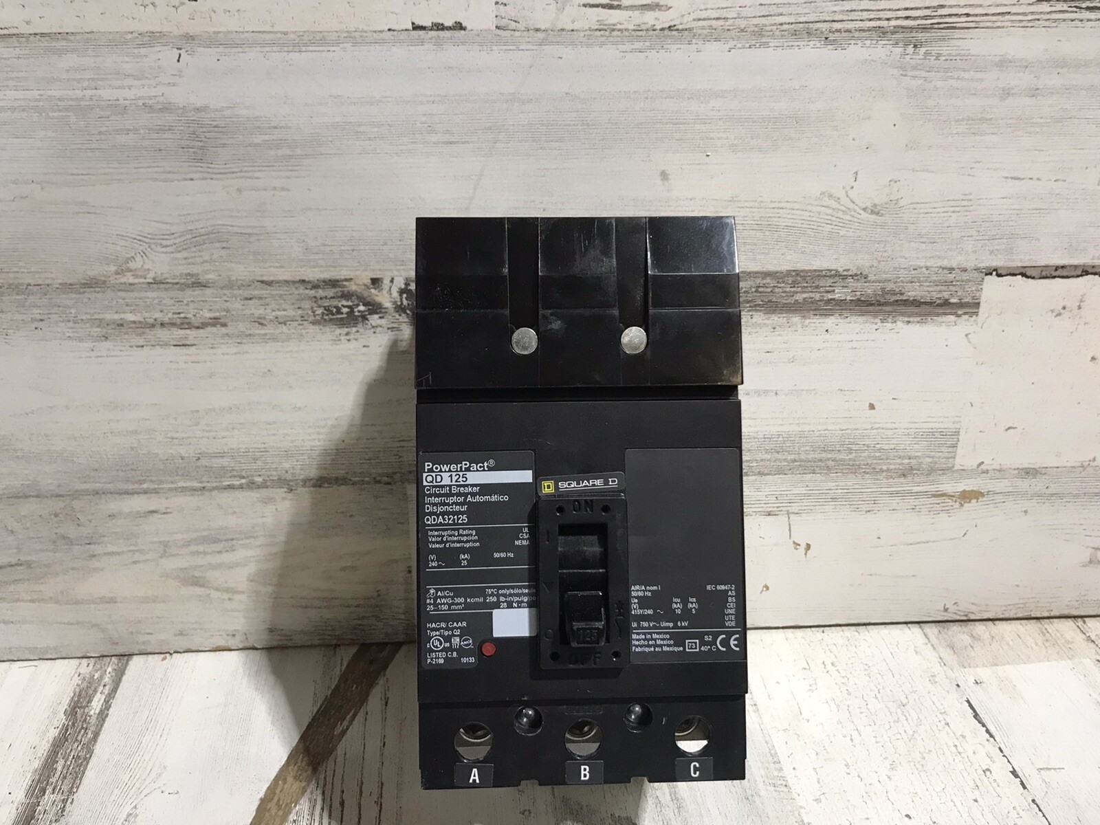 Square D QBA32150 3P Molded Case Circuit Breaker 240V 150A 3P