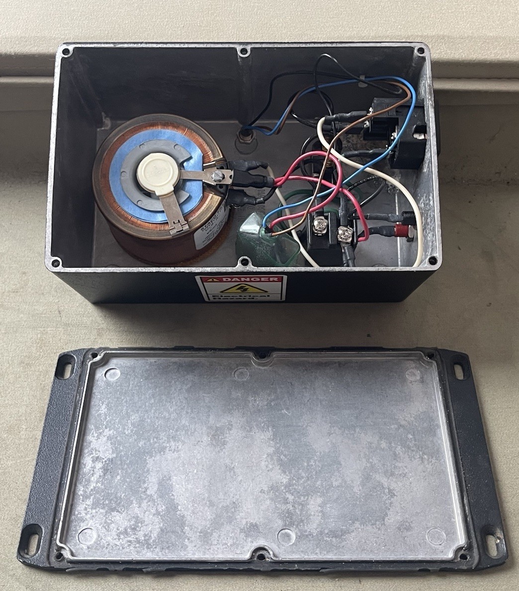 Staco Energy Products 221-B Variable Transformer – Enclosure Mounted – Works