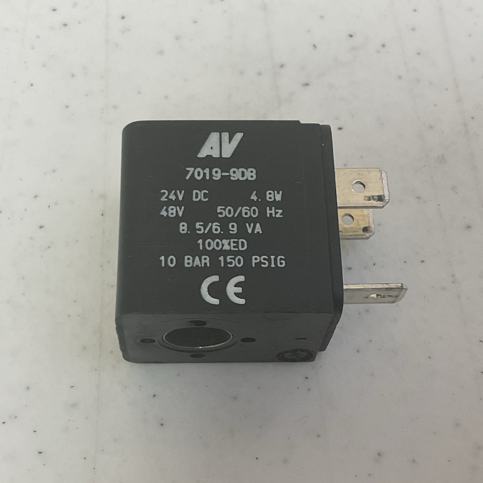 NEW, AUTOMATIC VALVE 7019-9DB SOLENOID COIL, 24VDC, 59/60 HZ, FREE SHIPPING