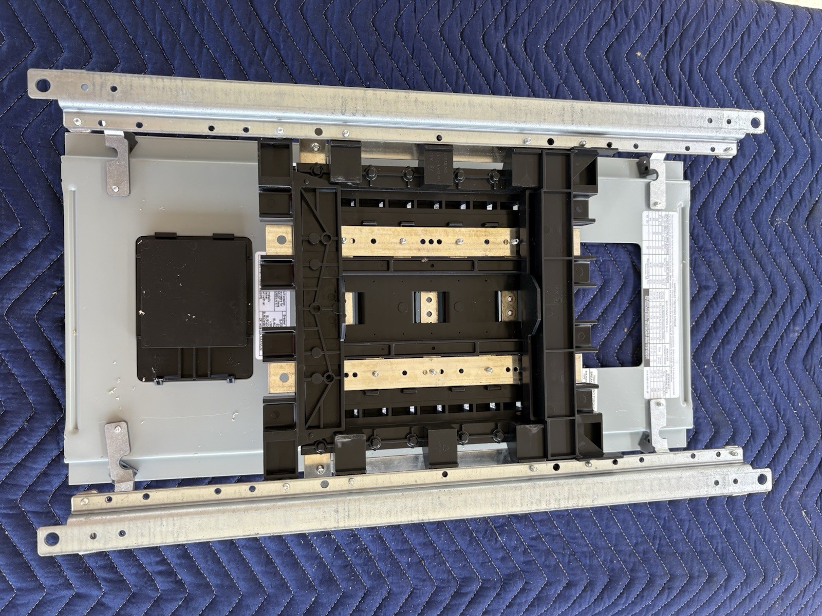 Siemens P1 Series Lighting Panel Interior 250 Amps 120/240