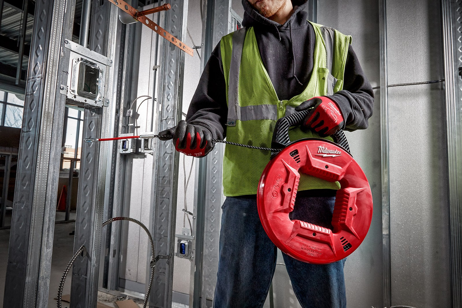 Milwaukee Tool 48-22-4195 100′ Polyester Fish Tape With Flexible Metal Leader