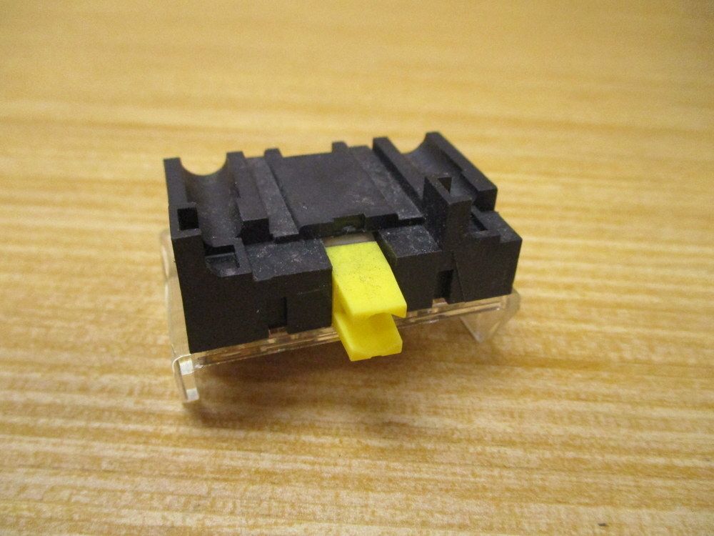 Allen Bradley 800T-XA1 Contact Block 800TXA1 W/Screws, Actuator (Pack of 10)