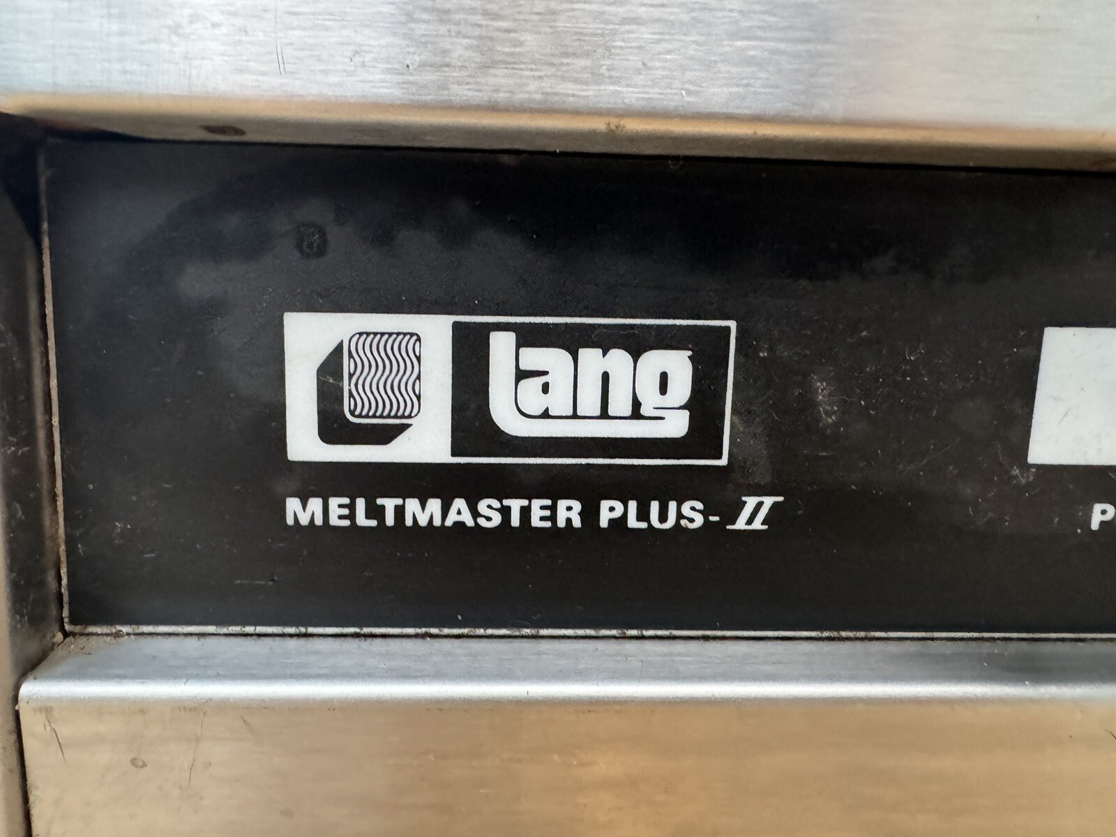Lang MeltMaster Plus II conveyor broiler MM24-P. For commercial use.