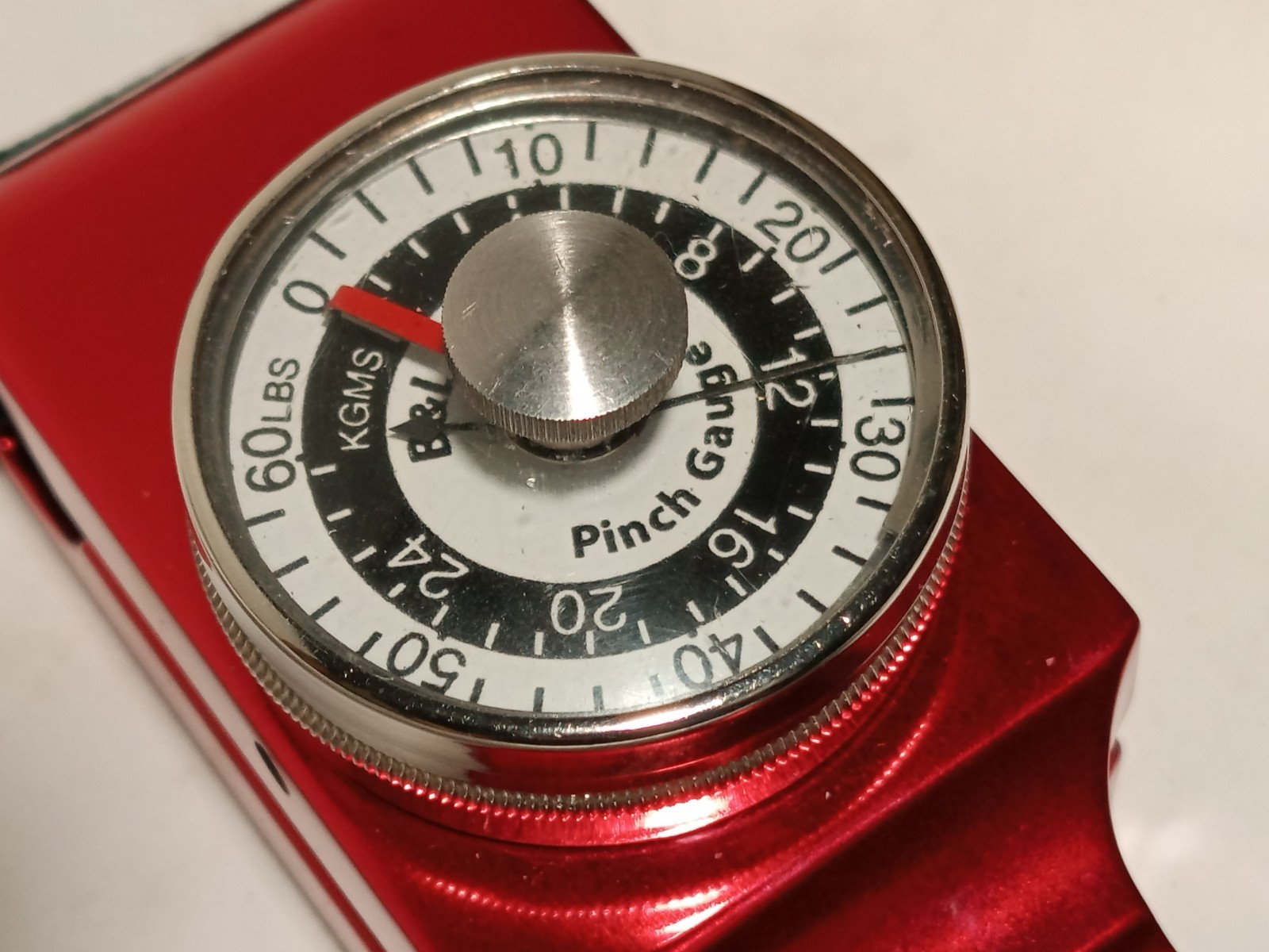 B&L Engineering PG-60 pinch gauge, 60 lb/24 kg hand strength tester red As shown