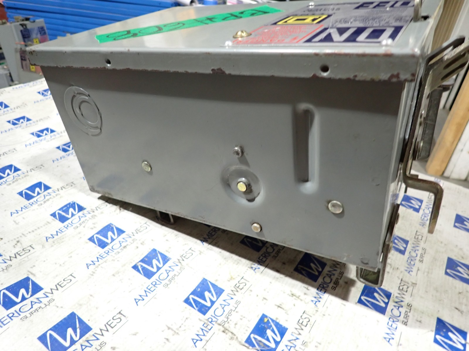 Square D PQ3603G 30 amp 600v 3p 3w Fused Busway Switch Bus Plug Ser 3 BP608