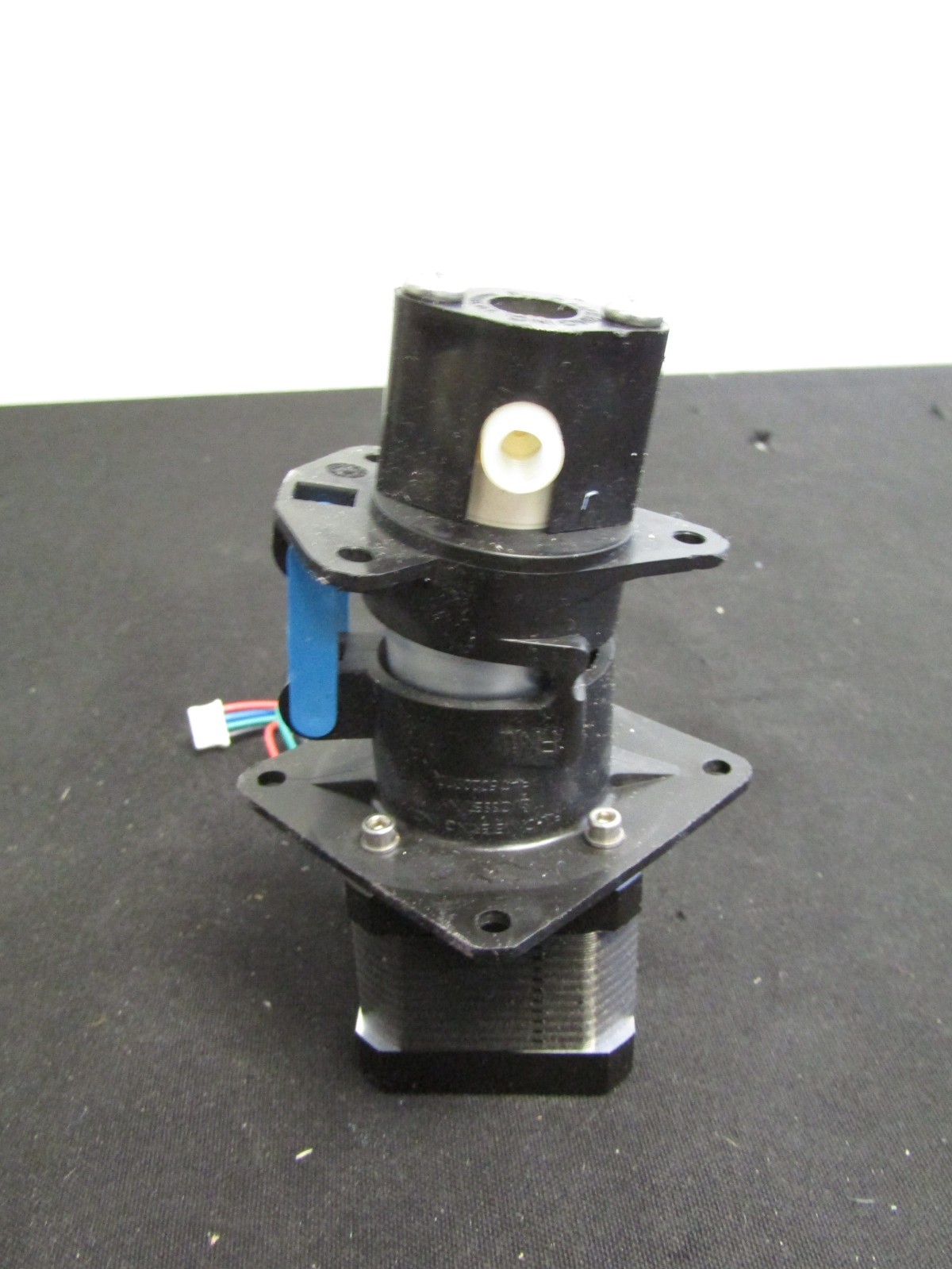 Fluid Metering 6C31111AK14S LIN Engineering 4118M-02-33RO Stepper Motor