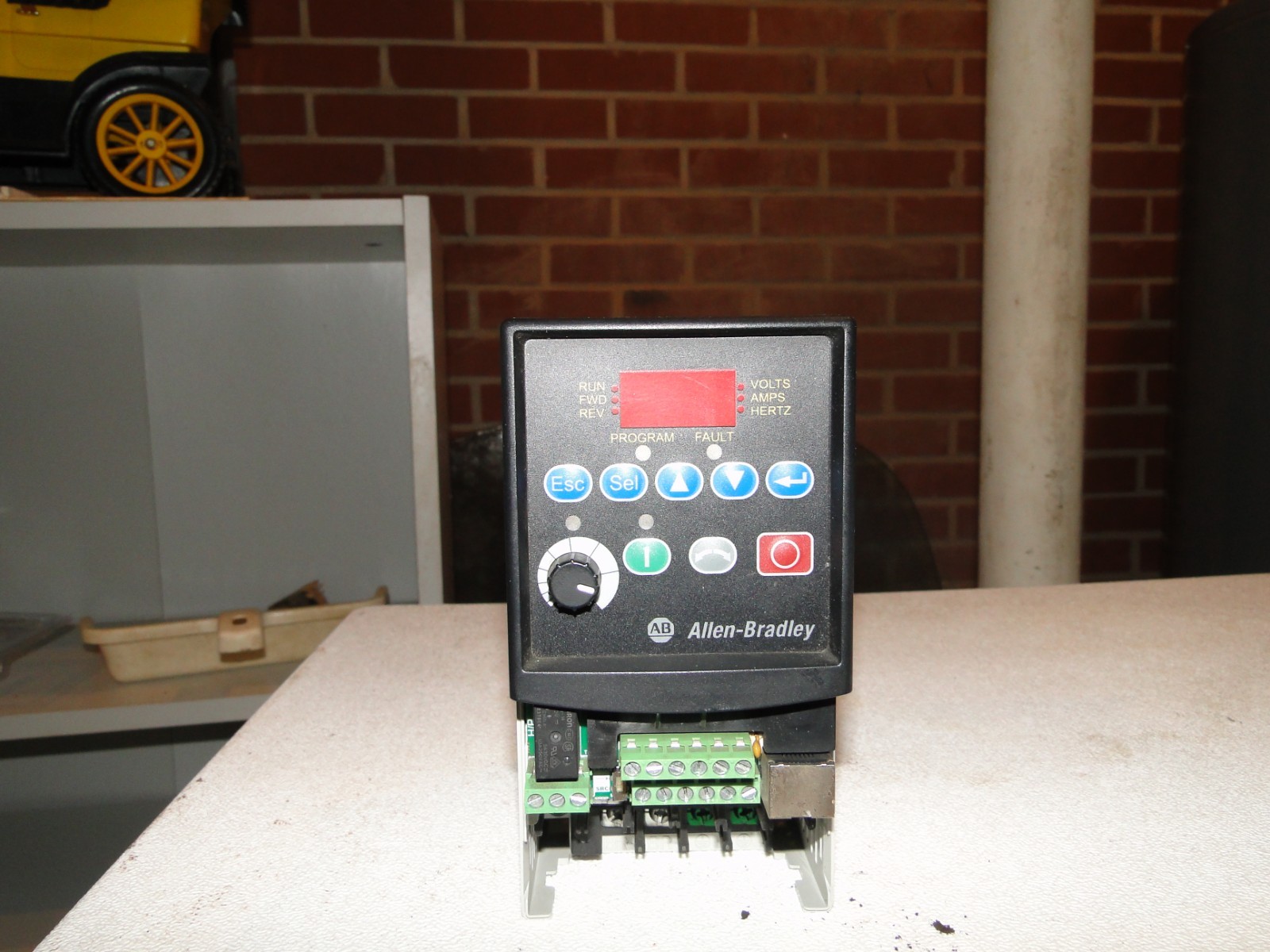 Allen Bradley Powerflex 4 22A-D2P3N104 SERIES A