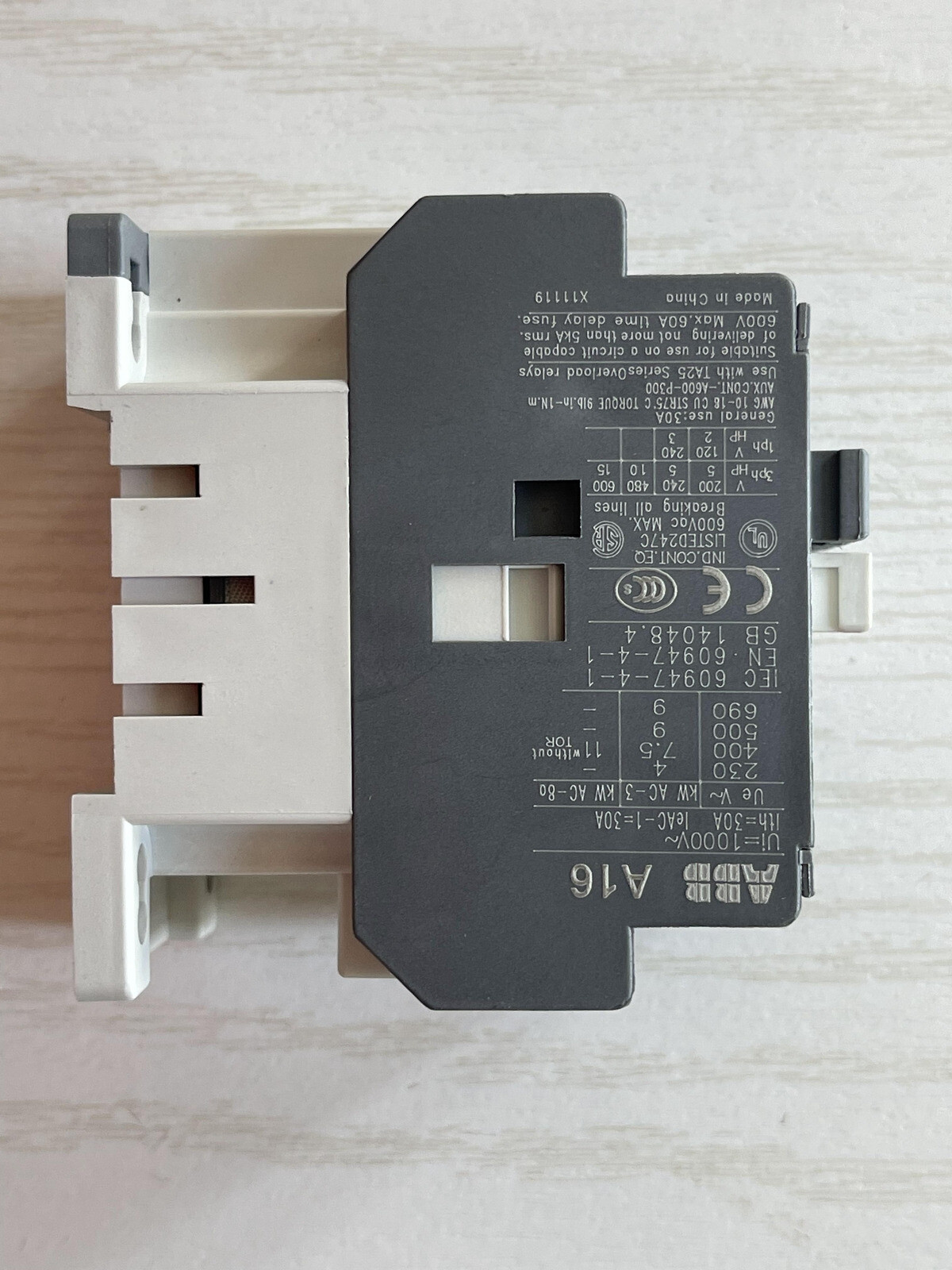 New ABB A16-30-10 220V Contactor