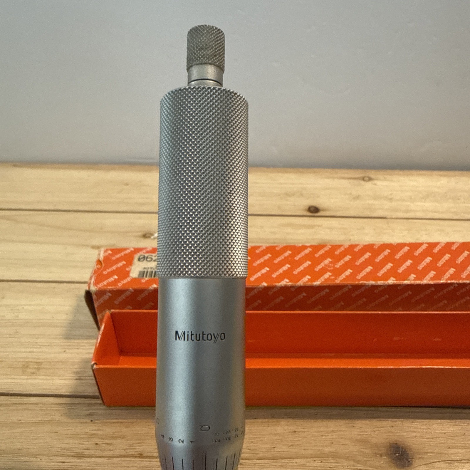Mitutoyo 151-272 Vernier Micrometer Head 0-2” 0.001” + 0.0001” Ratchet Carbide
