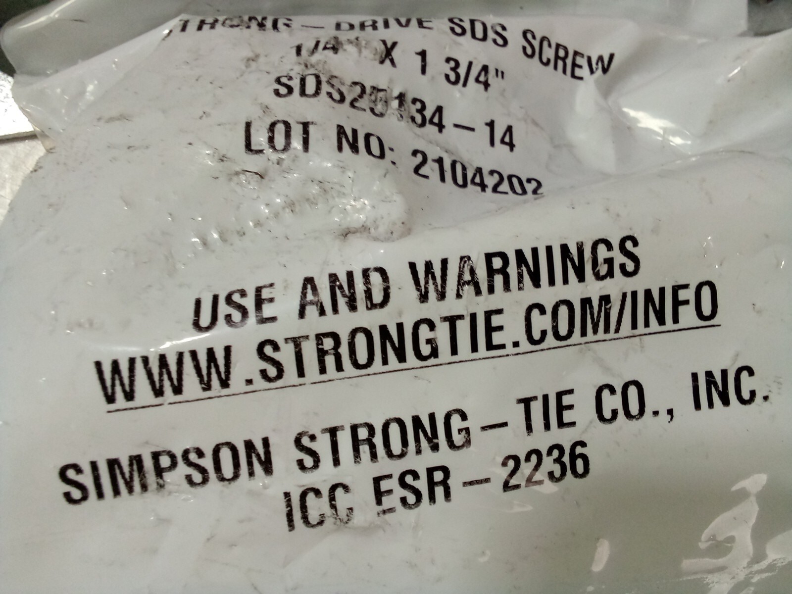 Simpson Strong-Tie HUCQ1 81/11-SDS Heavy Duty w/ Screws 1/4″ x 3/4″ – SDS25134-1