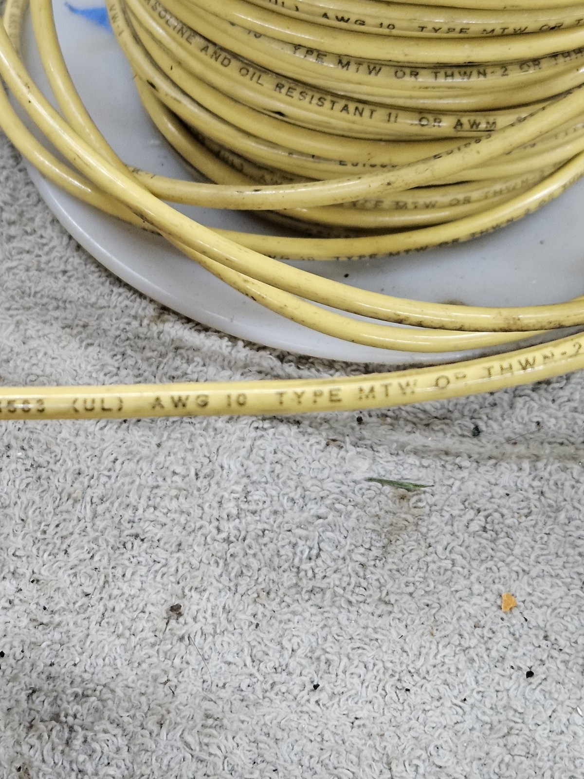 E51583 awg 10 Stranded MTW THWN-2 THHN AWN GAS / OIL RESISTANT. 300 + FT. 12 LBS