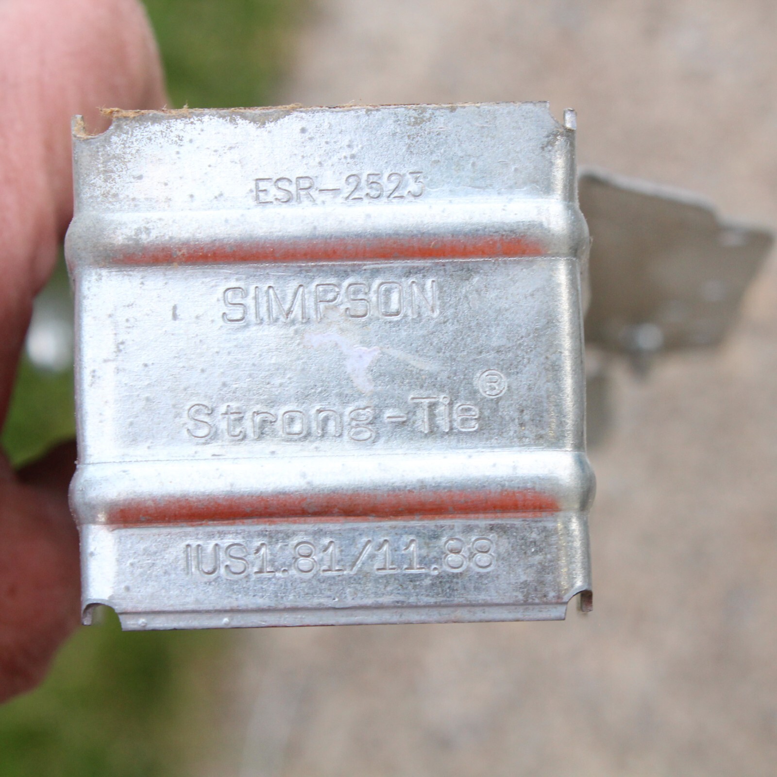 8 SIMPSON STRONG TIE IUS1.81/11.88 FACE MOUNT I-JOIST HANGER – G90 GALVANIZED