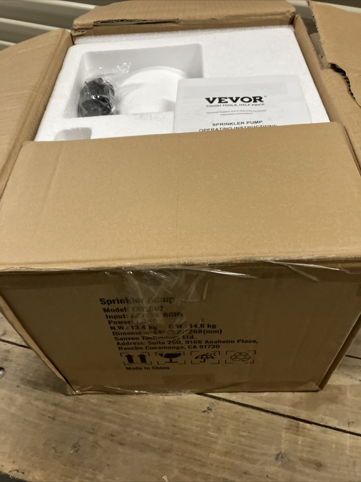 VEVOR ZX11007 1 HP Sprinkler Pump 16.6 GPM Max Flow 131′ Max Head 115 V