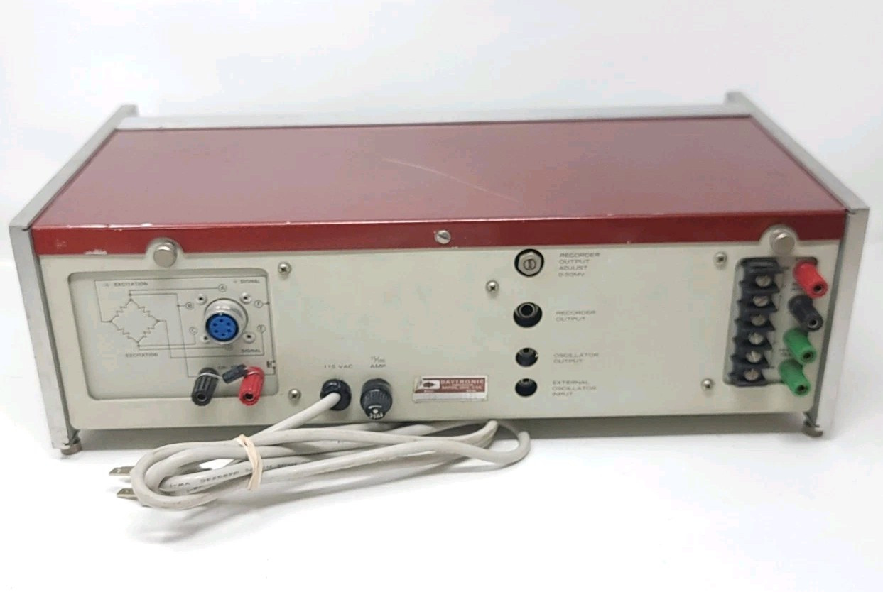 Daytronic Model 300D Strain Gage System Type P 93 Transducer Amplifier