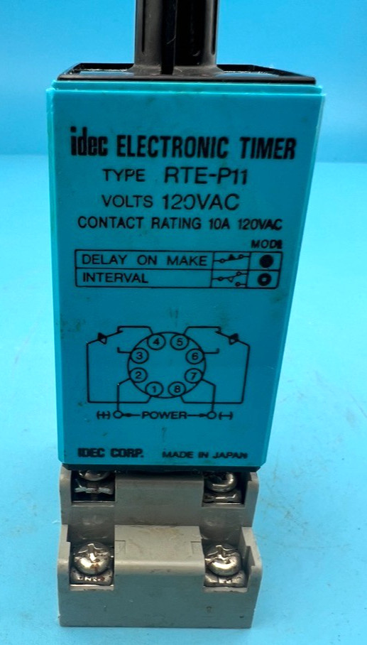 Idec RTE-P11 Electronic Timer Relay Socket 24V 10A 120V 0.1 Sec-10 Min SR2P-05
