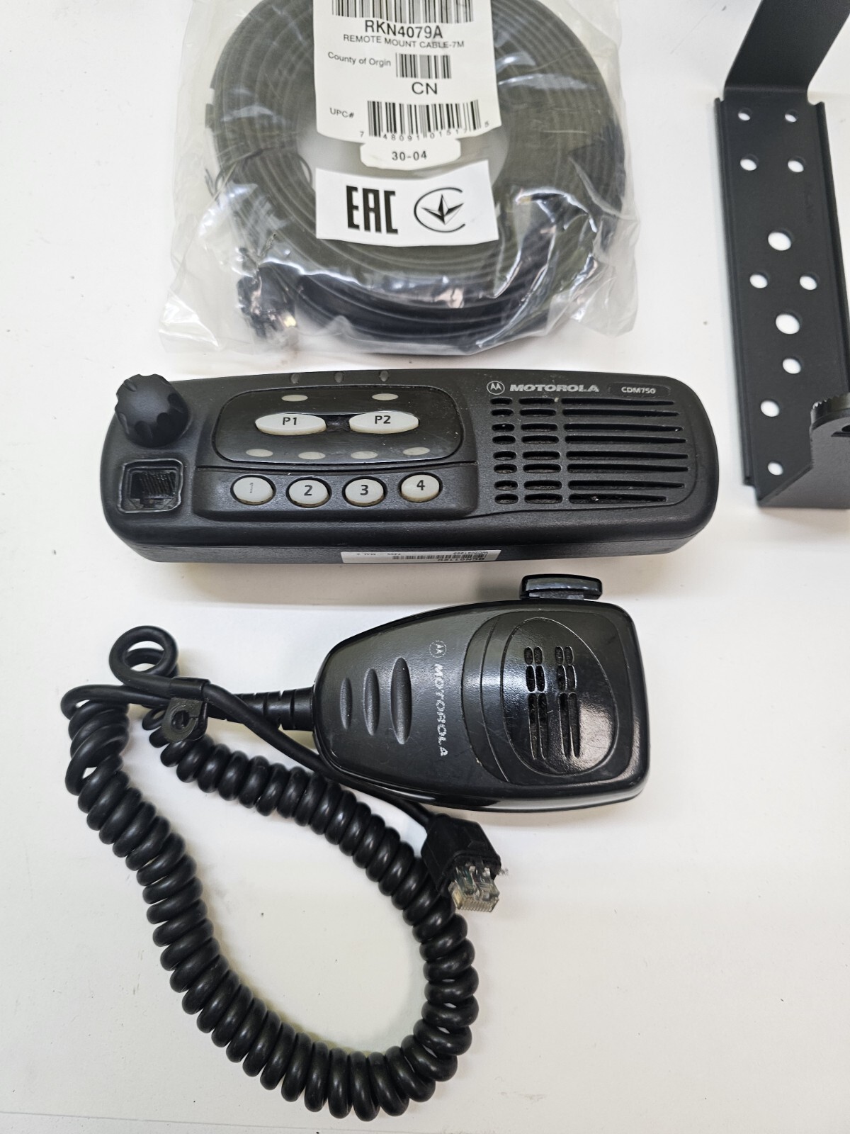 Motorola CDM750 136-174 MHz VHF 45w Remote Head Two Way Radio AAM25KKC9AA1AN