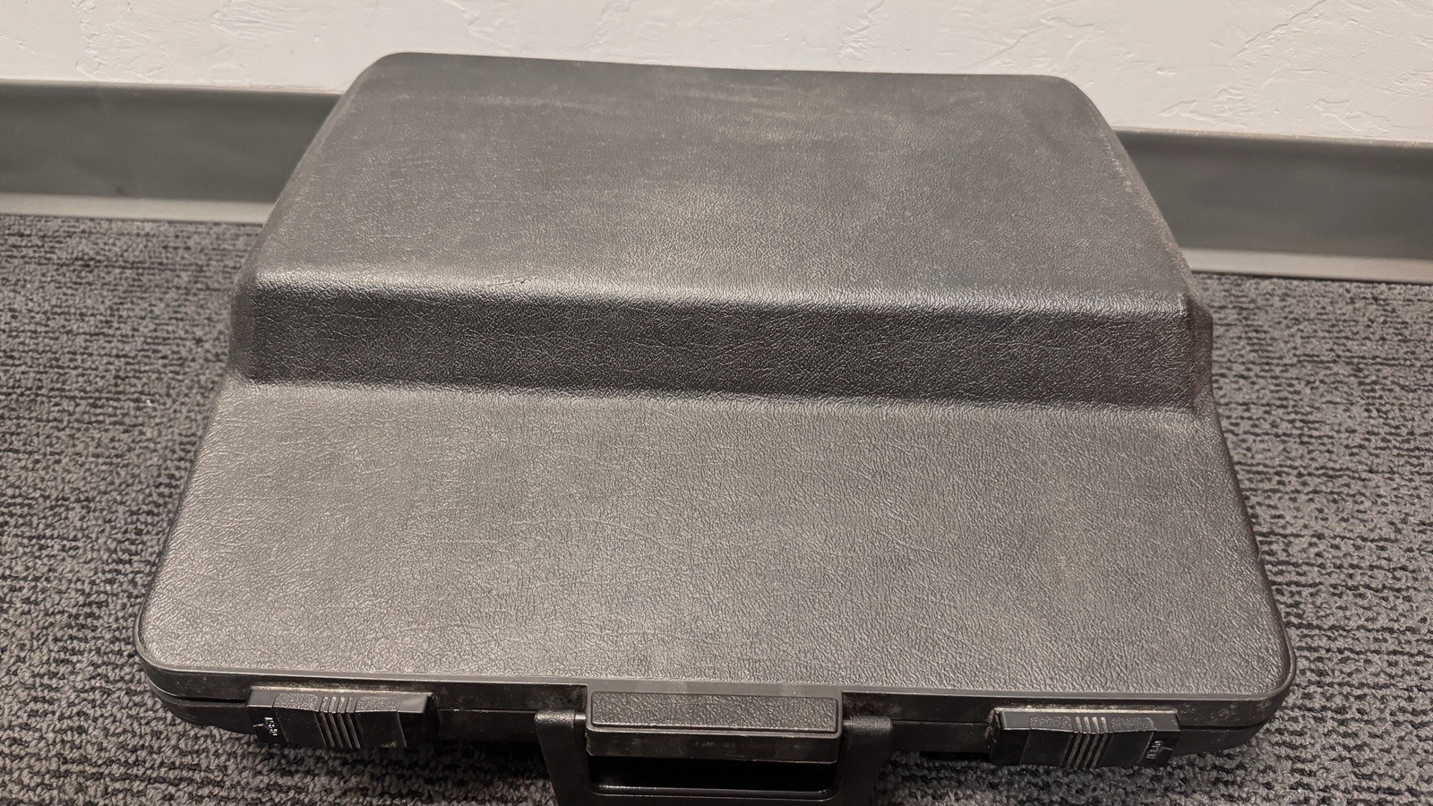 Olympia International X-L12 Electric Typewriter with Case