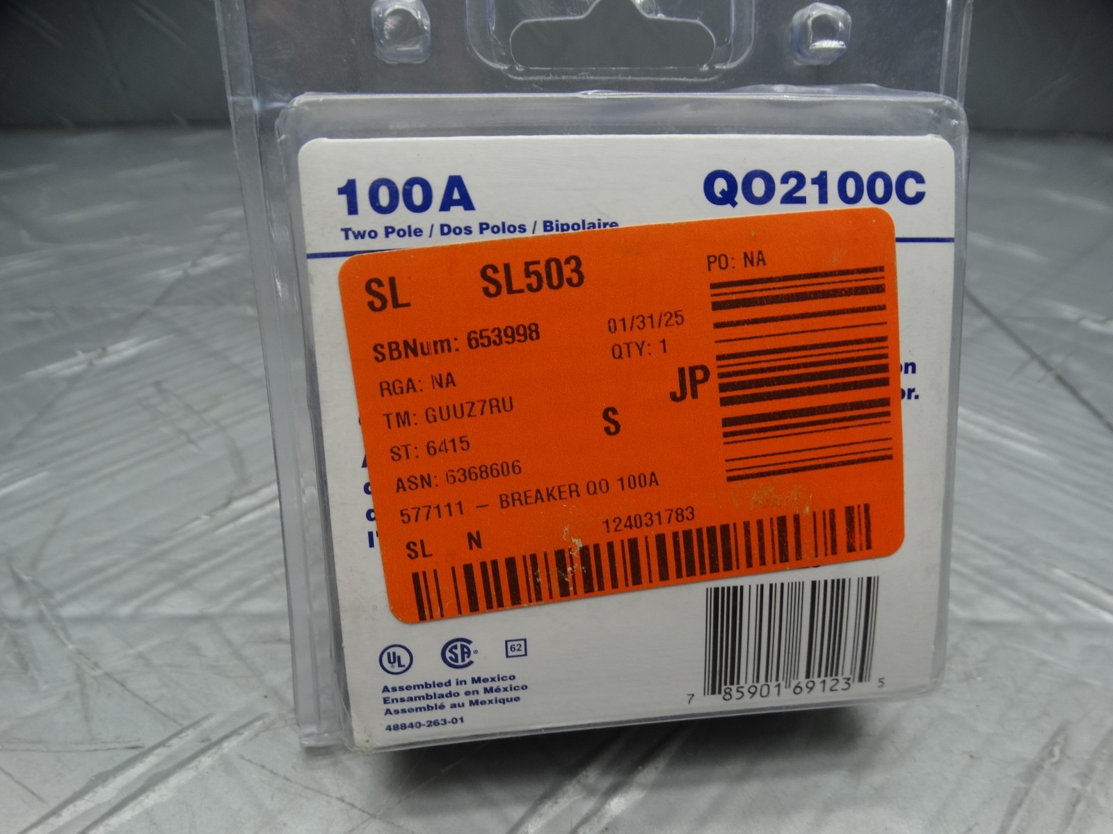 Square D 100 Amp 2-Pole Circuit Breaker Plug-on Design, Easy to Install QO2100C