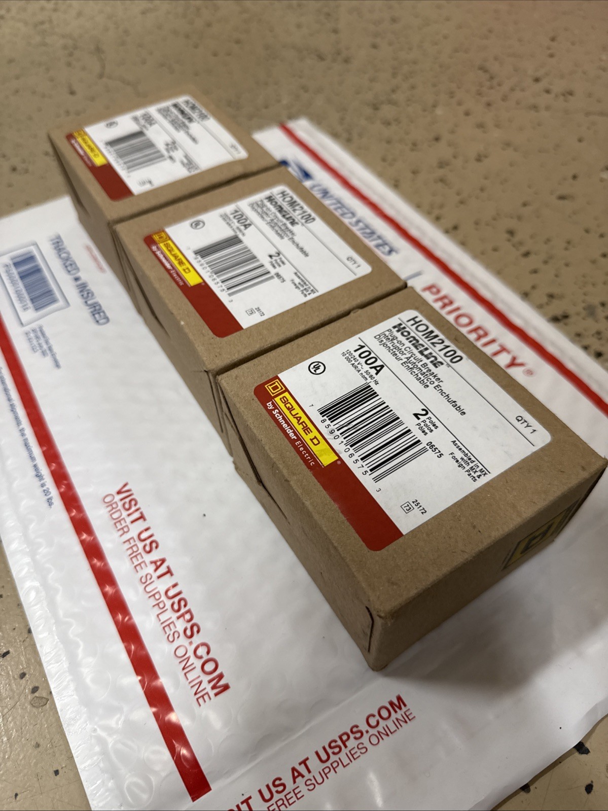 Square D HOM2100 100A (3 PACK) Miniature Circuit Breaker BRAND NEW FAST DROP OFF