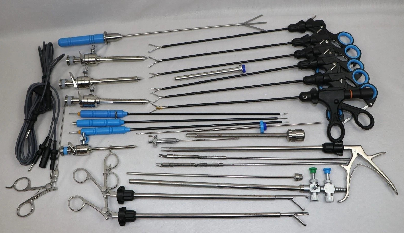 25Pcs Laparoscopic Instrument Set 5mmx330mm Reusable SS Surgical Kit CE Approved