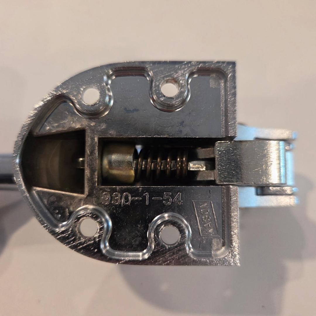 Kason 930-1-54 Surface Mount Trigger Action Polished Chrome Latch with 2 Strikes