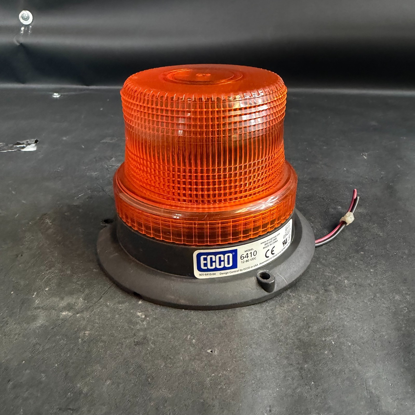 ECCO 6410 AMBER WARNING LIGHT ($25 OBO)